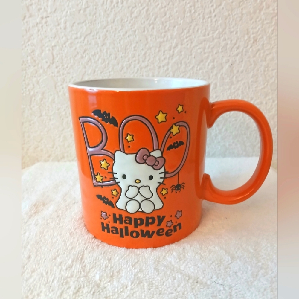 Hello kitty Halloween mug